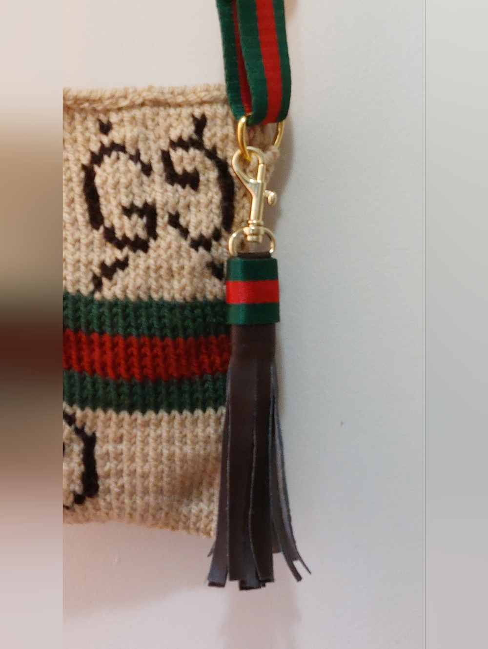 Gucci Brown Leather Tassel Bag Charm With Iconic Green/Red Stripes - Picture 4 of 8